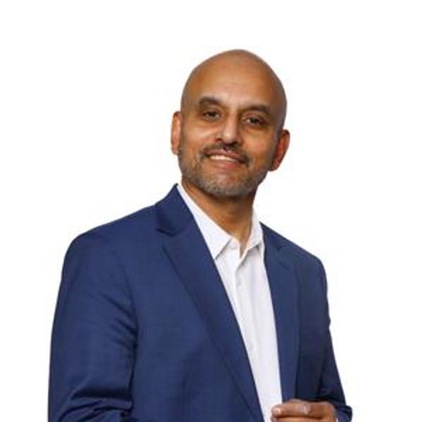 Ansar Bacchus, Associate
